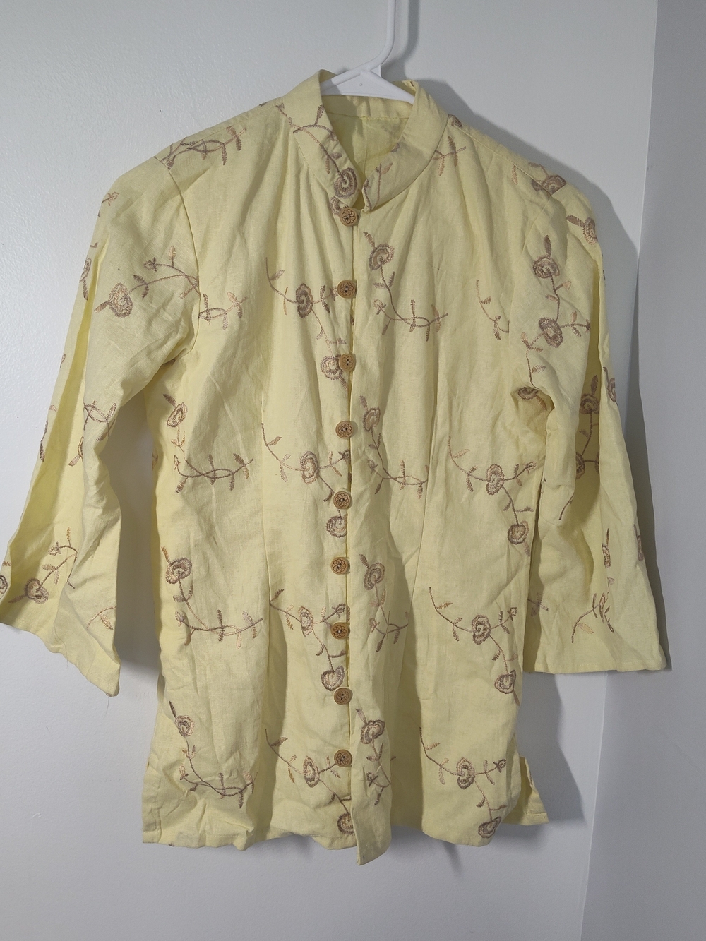 Source Unknown Pale Yellow Embroidered Button-Front Shirt Jacket #341